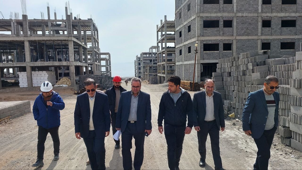 بررسی میدانی پروژه نهضت اقدام ملی مسکن شهر محلات