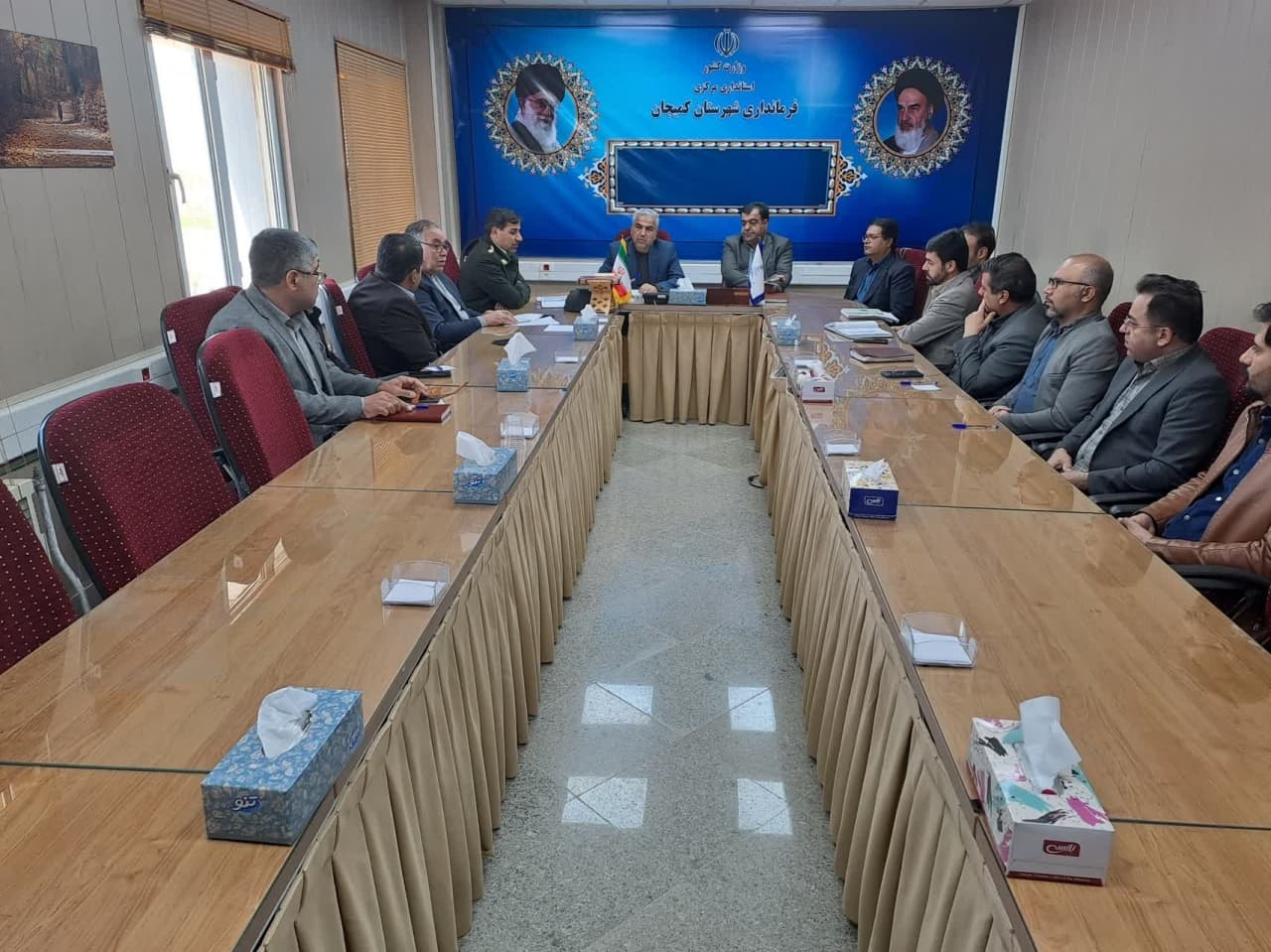 حضور دبیر کمیسیون استان در جلسه کمیسیون مبارزه با قاچاق کالا و ارز شهرستان کمیجان