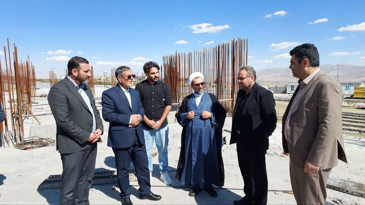 بررسی میدانی پروژه‌های بیمارستان جدید و درمانگاه تامین اجتماعی جدید