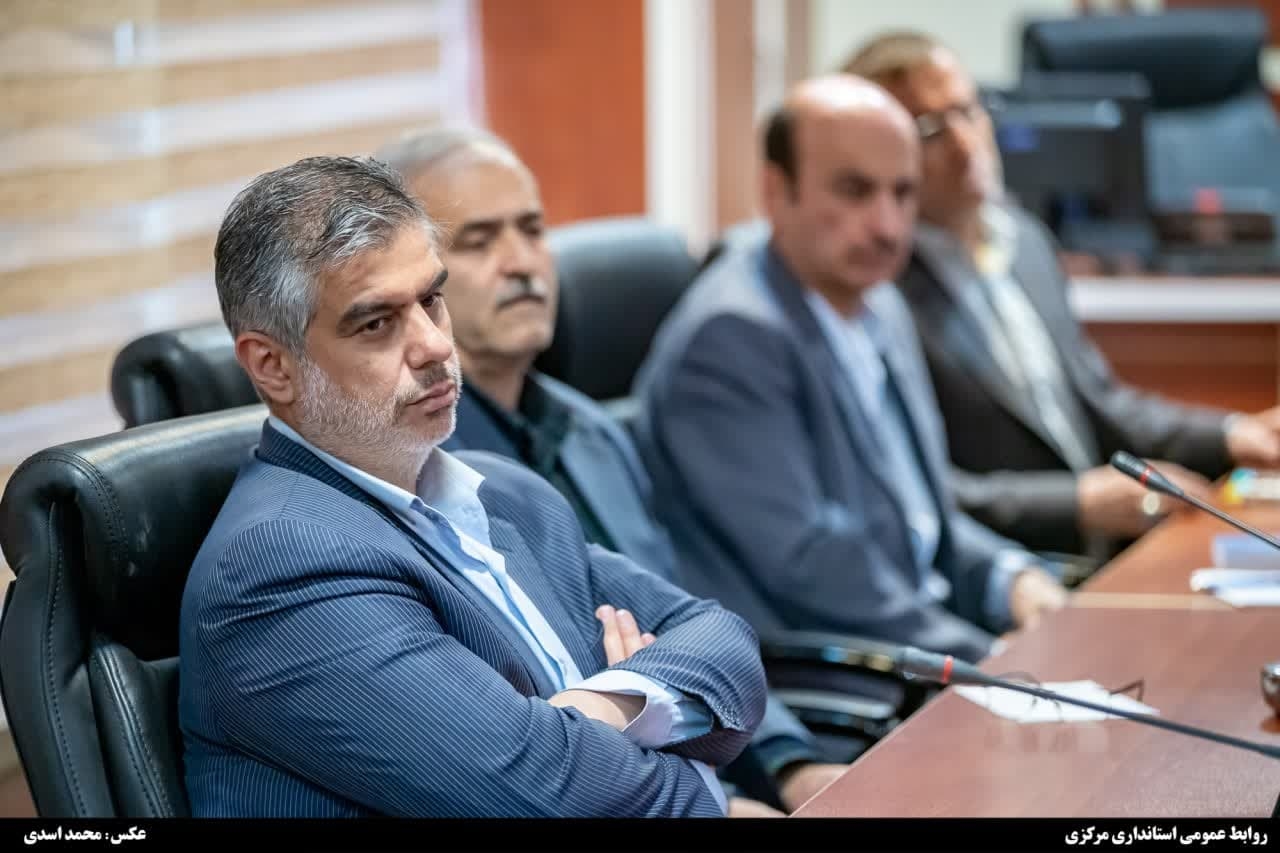 استاندار مرکزی: برنامه‌ریزی و هم‌افزایی زمینه‌ساز توسعه شهری پایدار است/ لزوم تسهیل سرمایه‌گذاری در حوزه مدیریت شهری