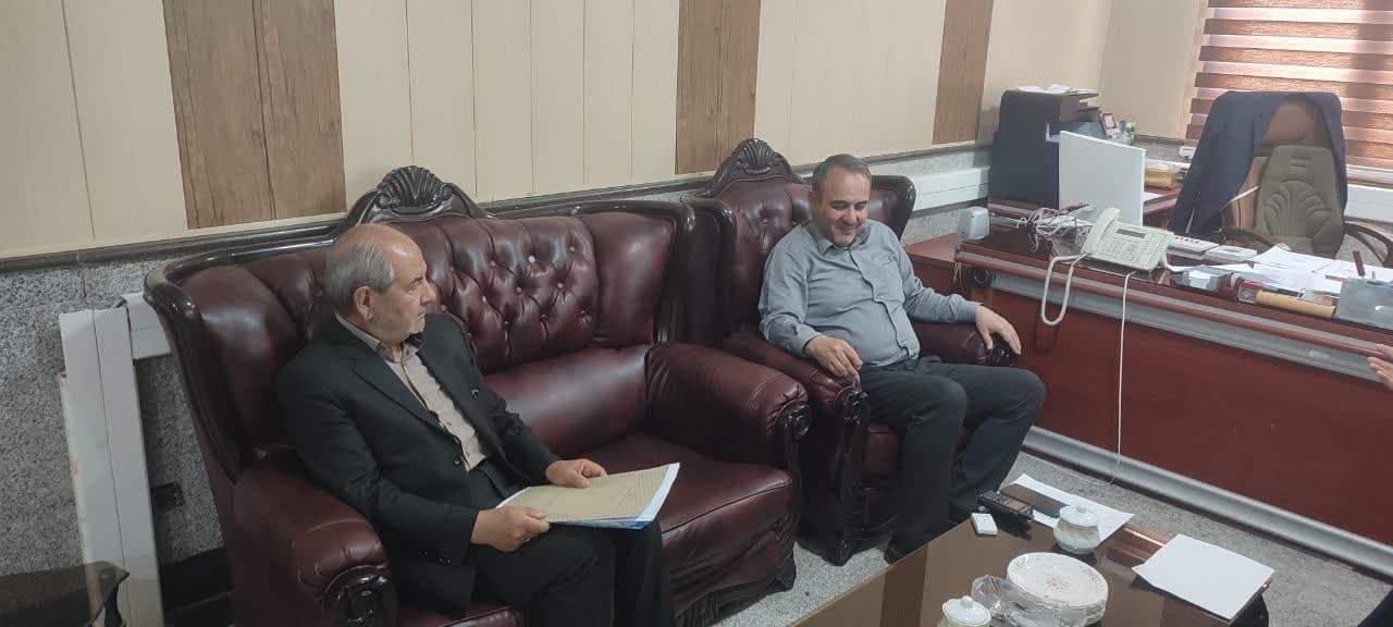 دیدار رییس شورای اسلامی روستای قاسم آباد سفلی با فرماندار