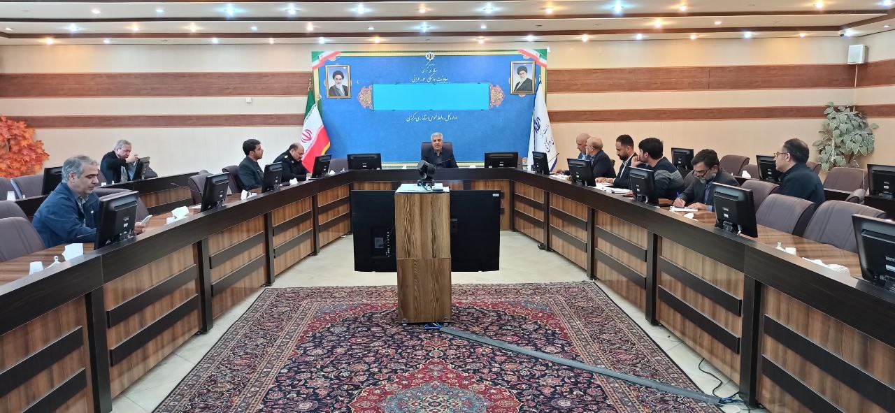 بررسی مشکلات آزادراه کنارگذر شمالی اراک برگزار شد.