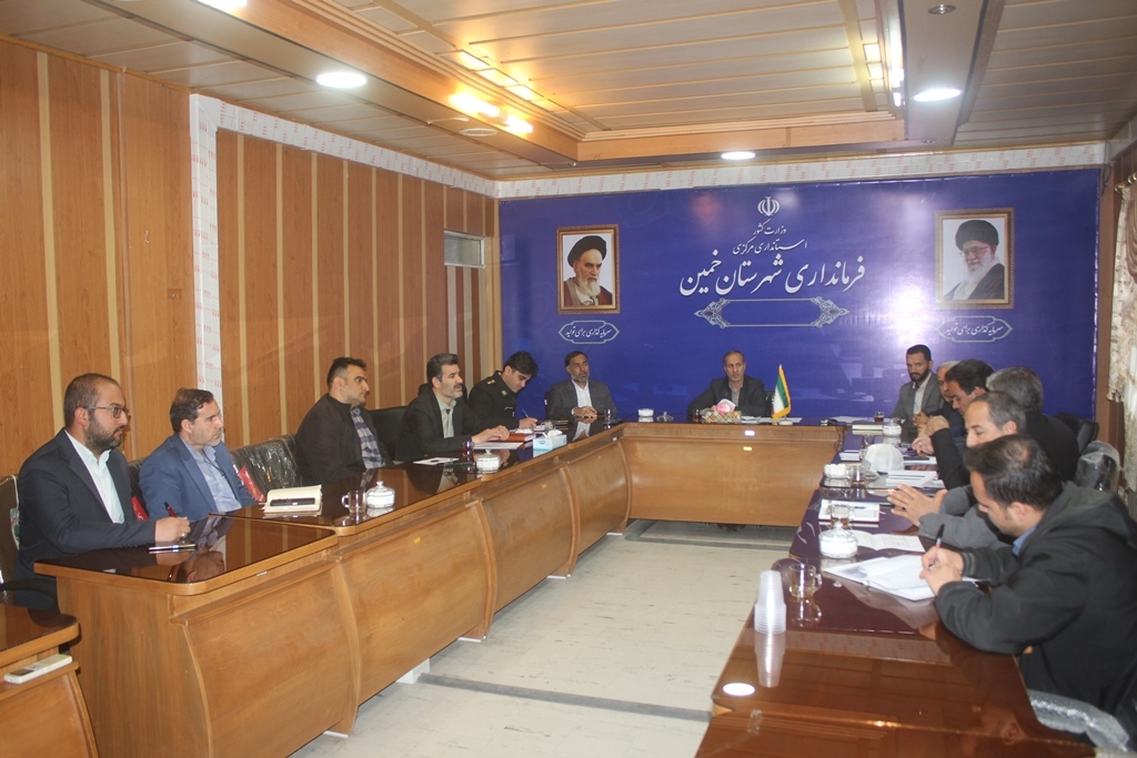 اولین جلسه شورای ترافیک شهرستان خمین در سال 1404 برگزار شد