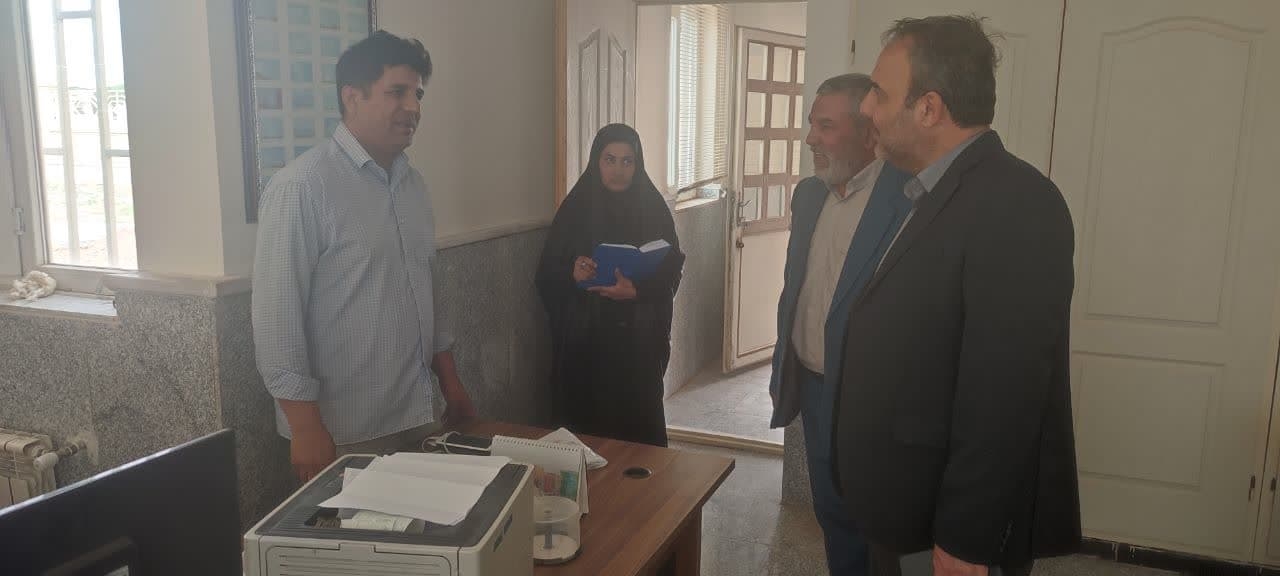 بازدید از اداره هوا شناسی شهرستان زرندیه
