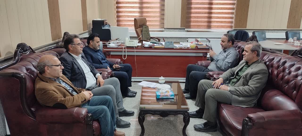 دیدار رئیس بنیاد مسکن با فرماندار به مناسبت تاسیس بنیاد مسکن