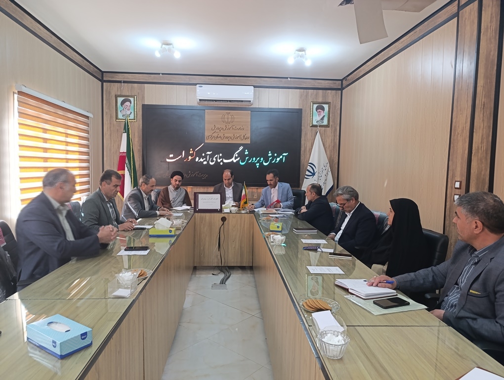 سیصد و بیست و نهمین جلسه شورای آموزش و پرورش شهرستان خمین برگزار شد