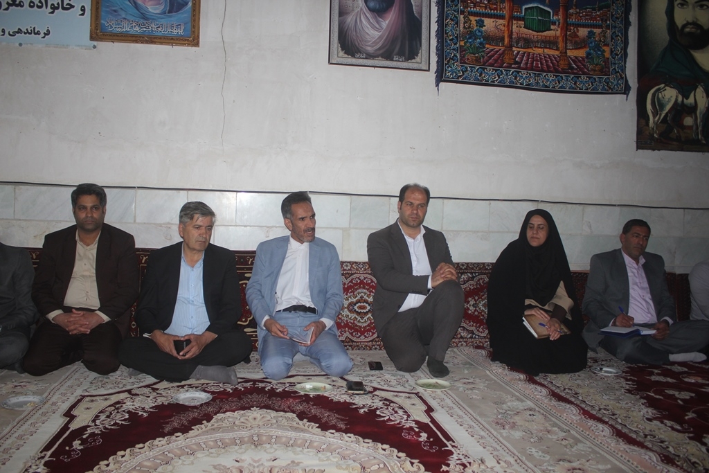 نشست بررسی مسائل و مشکلات روستای برگله شهرستان خمین برگزار شد
