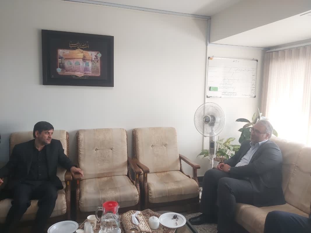 پیگیری تحقق تخصیص و جذب اعتبارات پروژه های عمرانی و زیرساختی روستاهای بخش مرکزی آشتیان