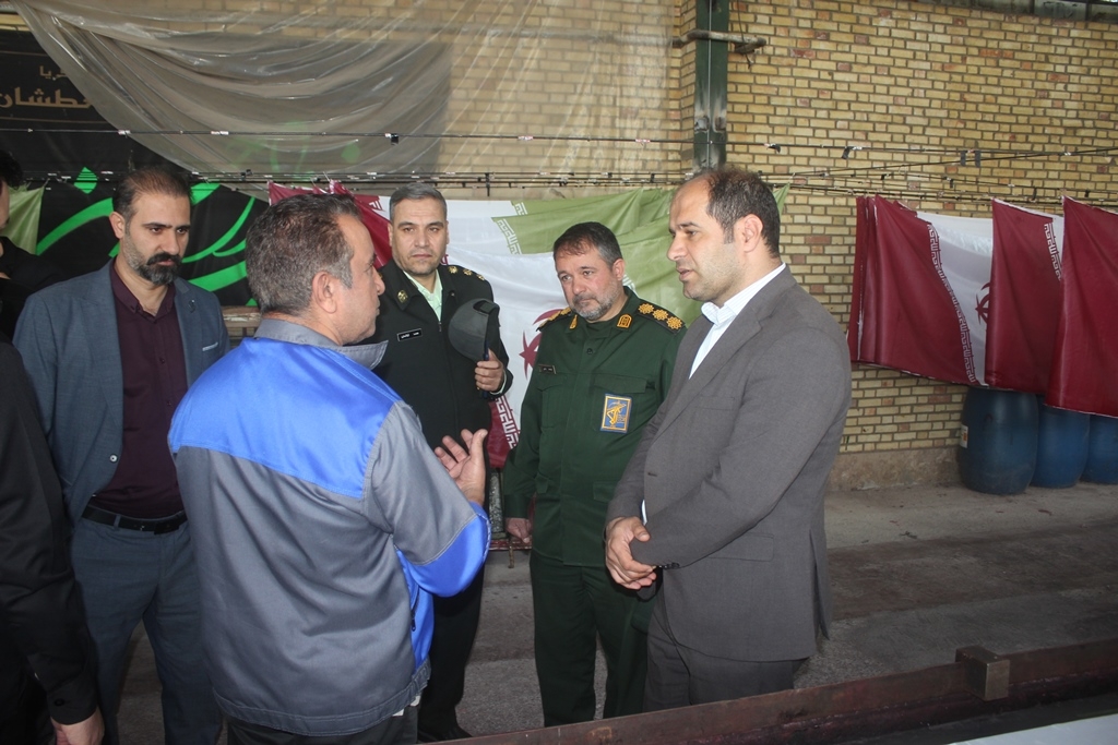 فرماندار و اعضای شورای تامین از تعدادی از صنایع شهرستان خمین بازدید کردند