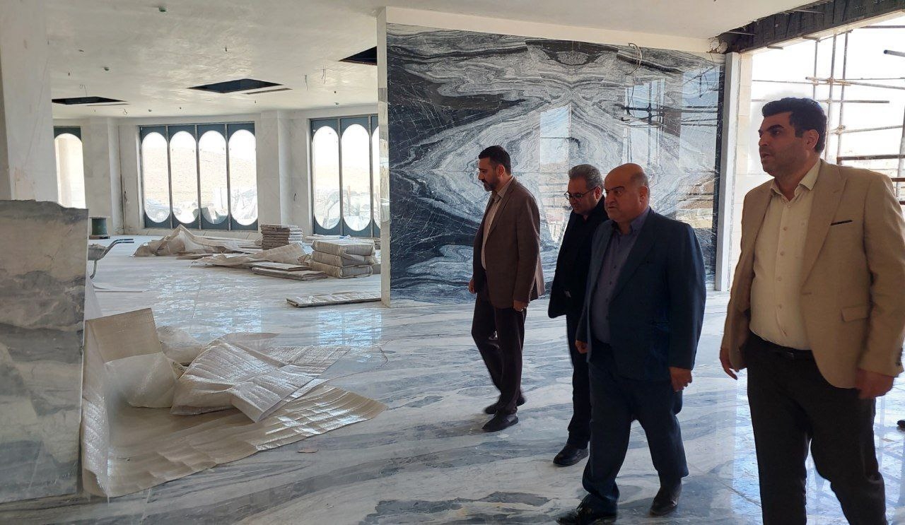 بررسی میدانی پروژه هتل آریای  محلات