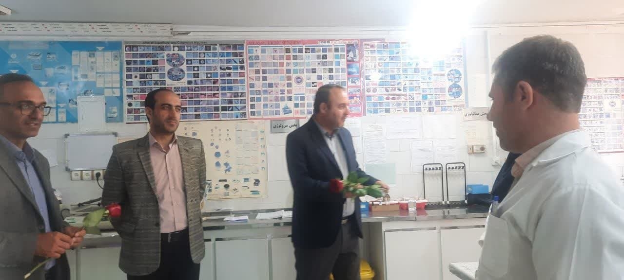 بازدید فرماندار  از آزمایشگاه مرکزی شهرستان