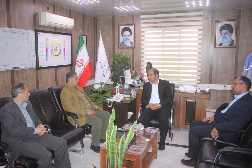 نشست مدیرکل میراث‌فرهنگی، گردشگری و صنایع‌دستی استان با فرماندار شهرستان خمین