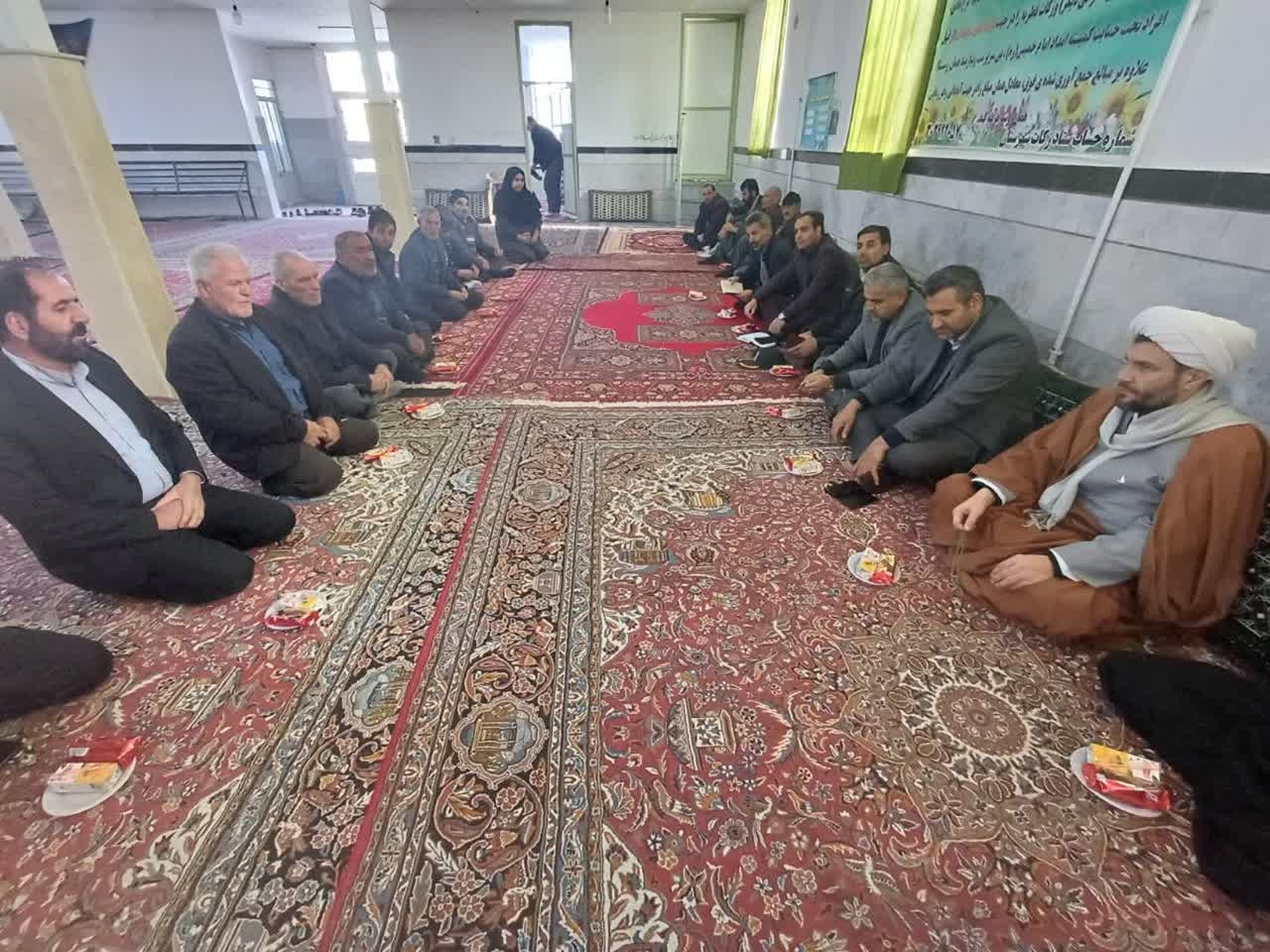 دیدار مردمی  مسئولین شهرستان با اهالی روستای فضل آباد