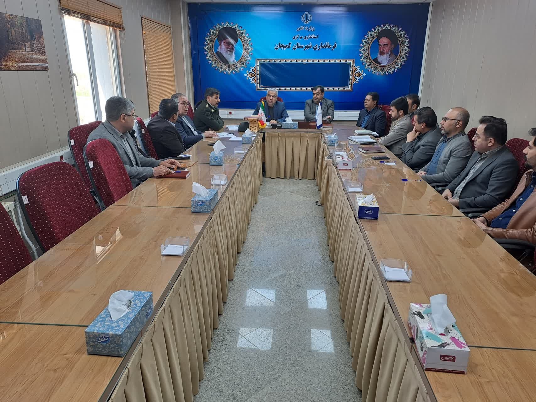 جلسه مبارزه با قاچاق و کالا ارز شهرستان با حضور اکبری دبیر کمیسیون مبارزه قاچاق کالا و ارز استان