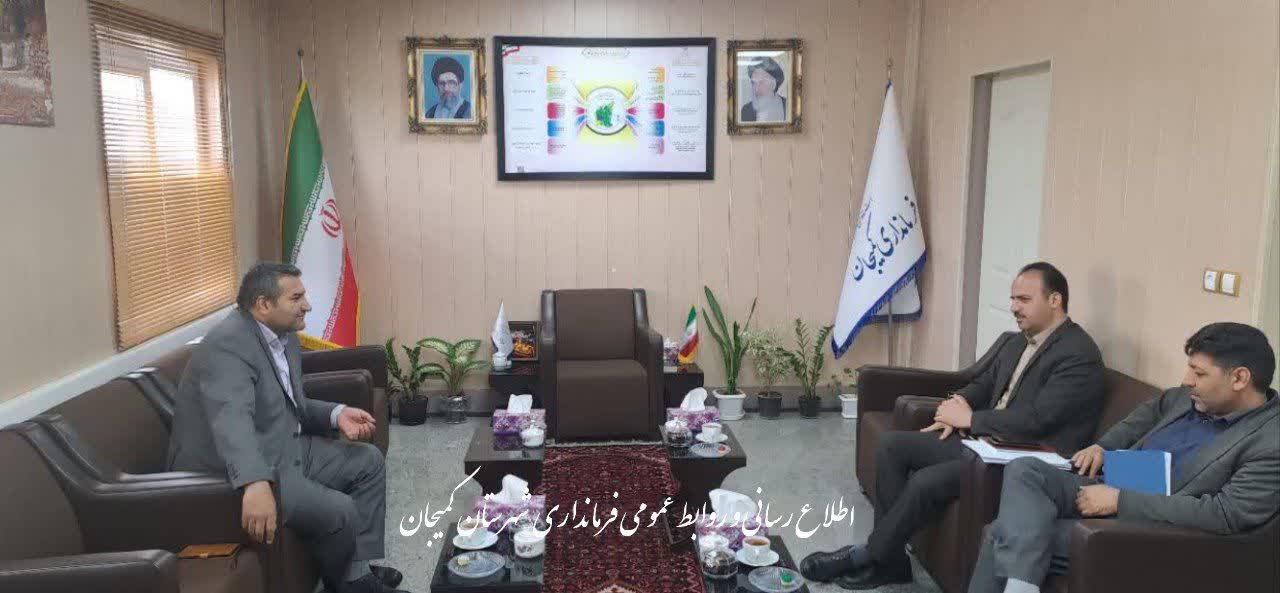 دیدار و گفتگوی " ملکی " مدیرکل غله و خدمات بازرگانی استان مرکزی با " مددی " فرماندار شهرستان