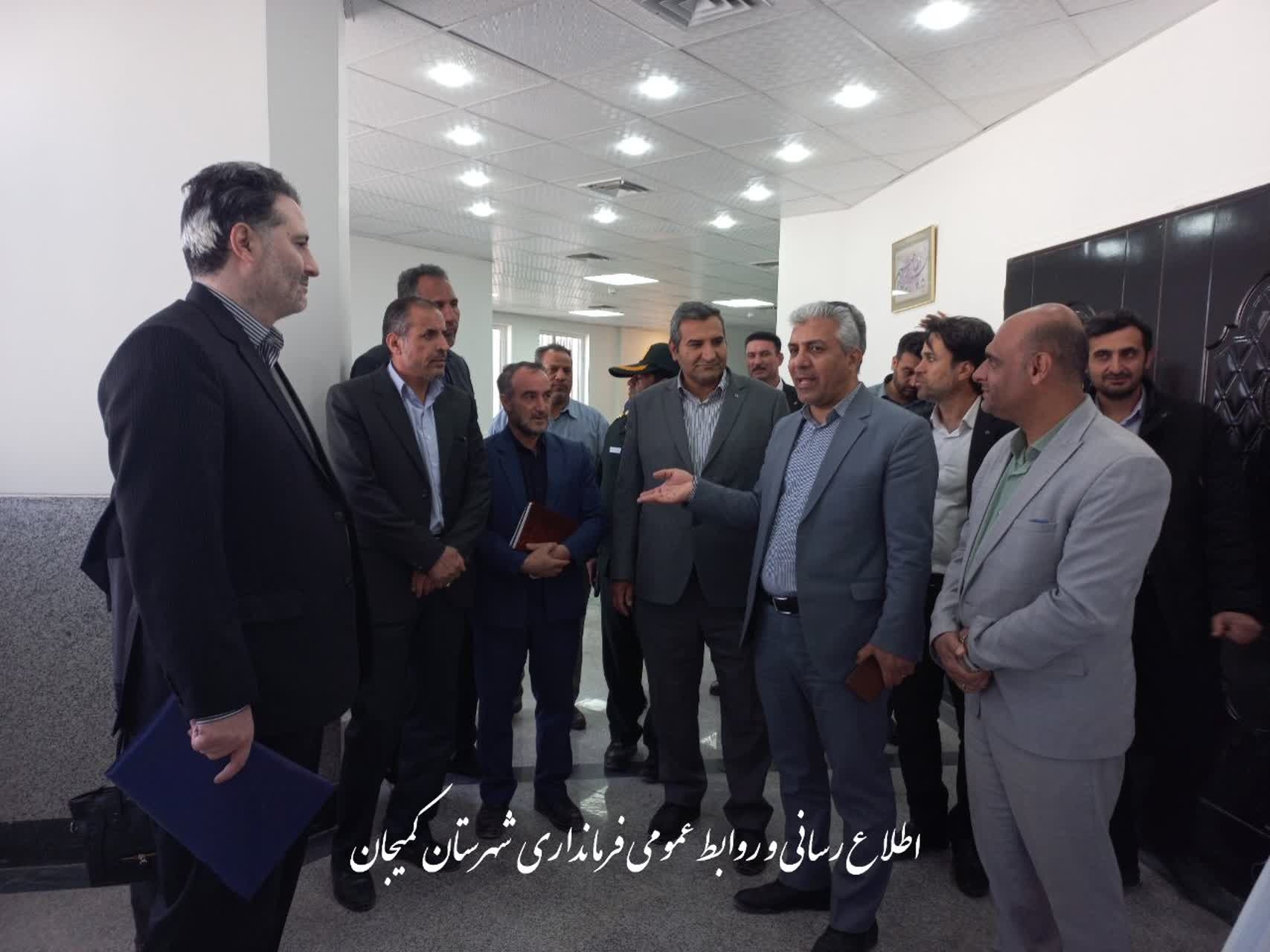 بازدید معاون عمرانی استانداری به اتفاق مدیرکل دفتر فنی استانداری از مجتمع فرهنگی شهر کمیجان