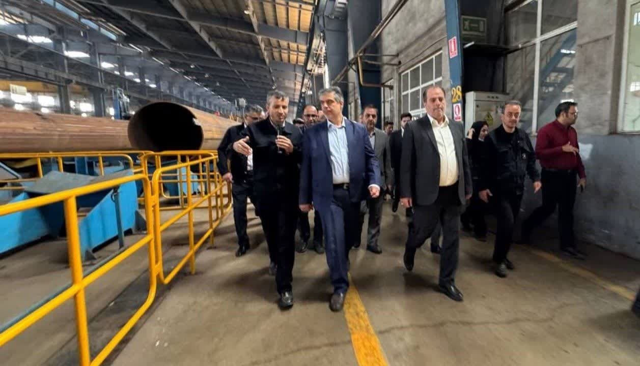 استاندار مرکزی: حمایت و صیانت از تولیدکنندگان در اولویت دولت قرار دارد