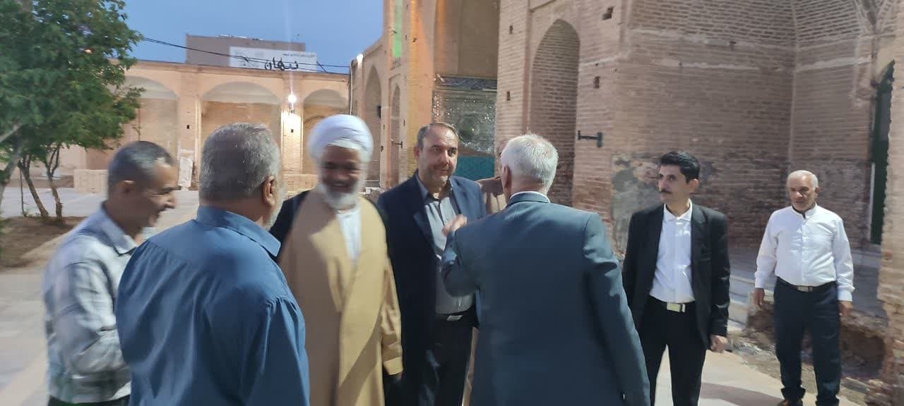 بازدید  از پروژه بازسازی و مرمت حیاط، صحن امامزاده سید منصور