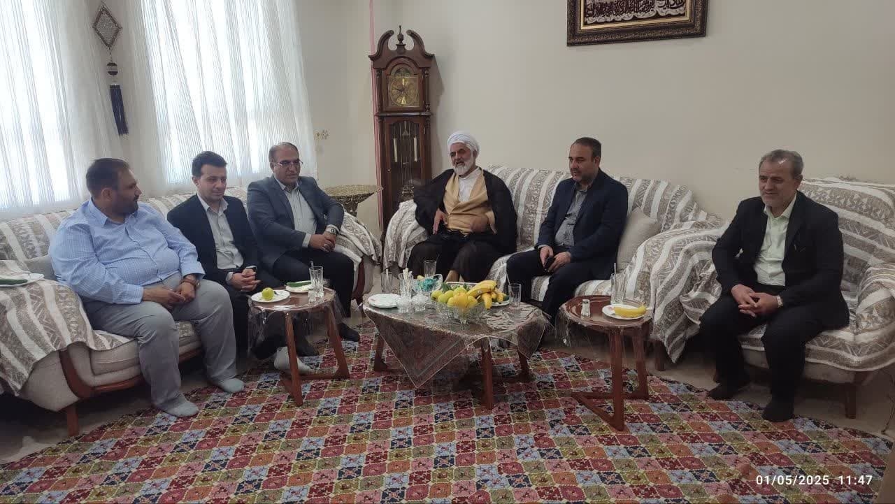 دیدار فرماندار با نماینده و خبرنگار صدا و سیما استان در شهرستان زرندیه