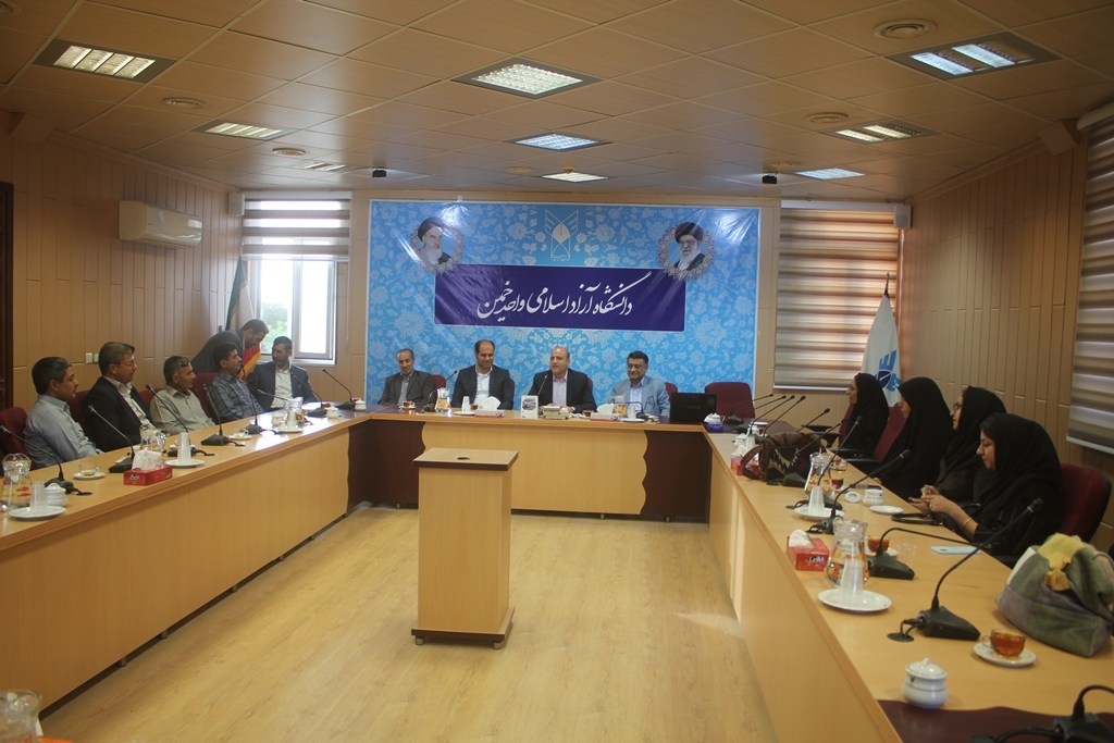 آئین گرامیداشت هفته معلم در دانشگاه آزاد اسلامی خمین برگزار شد