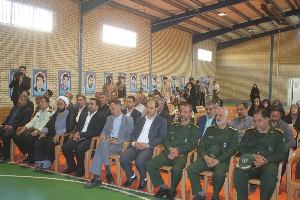 آئین افتتاحیه اردوی جهادی "خدمت بی منت 2 " در بخش کمره شهرستان خمین برگزار شد