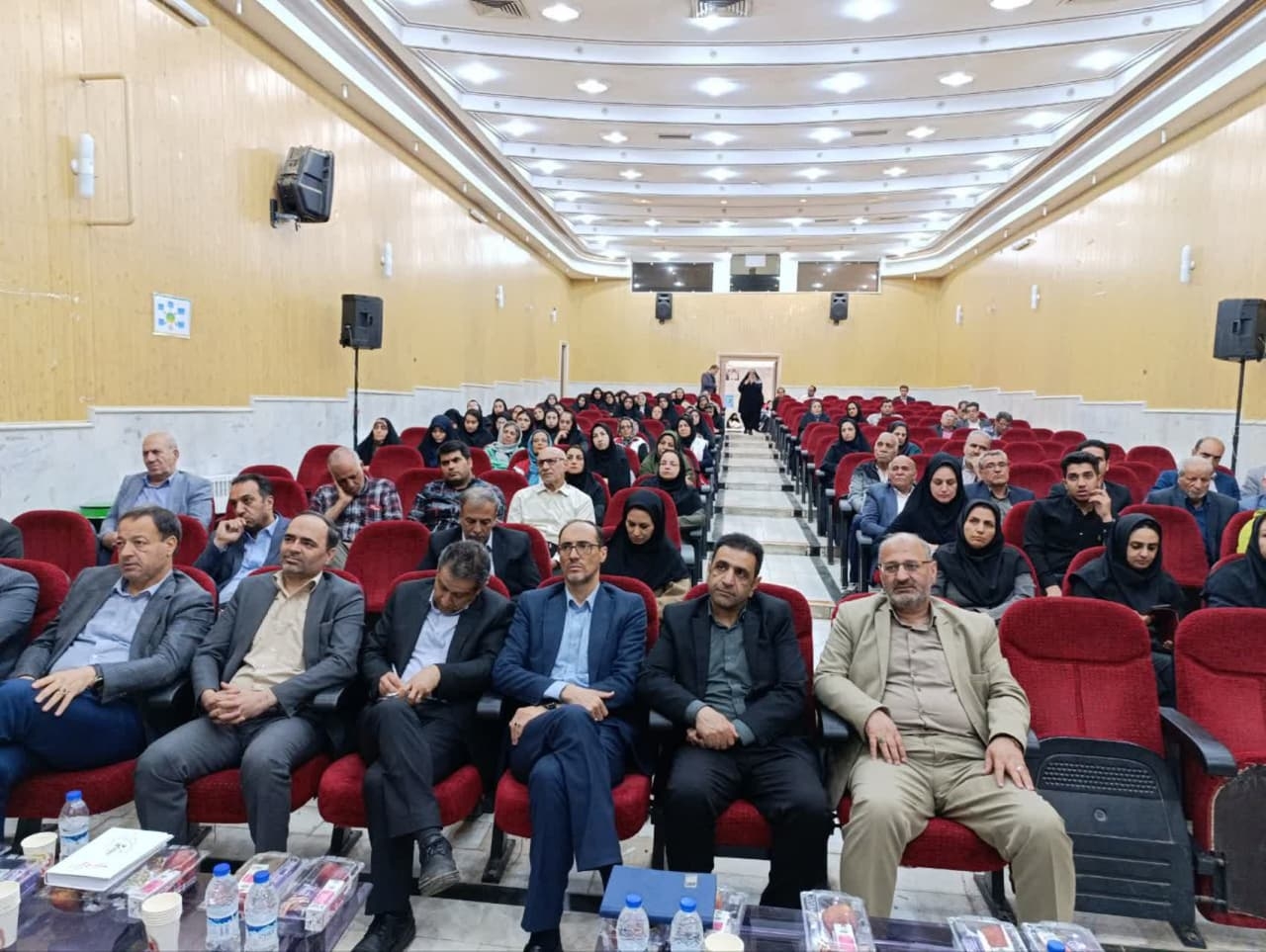 💢 برگزاری ششمین مجمع سلامت شهرستان دلیجان
 
🔸 در دومین روز از هفته سلامت با شعار "محیط سالم، جامعه ی سالم با مشارکت مردم"، ششمین مجمع سلامت شهرستان دلیجان با حضورابوالفضل قاسمی فرماندار ،مسئولین استانی و شهرستانی برگزار شد.
برگزاری این مجمع نشان‌دهنده اهمیت و توجه ویژه مسئولان به مقوله نشاط اجتماعی و سلامت در جامعه است.

هدف از برگزاری این مجمع، افزایش آگاهی عمومی در زمینه نشاط اجتماعی و سلامت، بهبود خدمات ارائه شده و ایجاد امکان استفاده از منابع و امکانات موجود در شهرستان برای ارتقای سلامت جامعه است