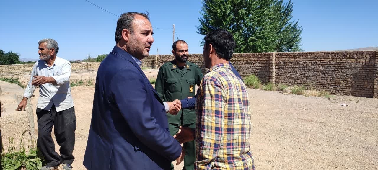 بازدید  از چاه‌ها و باغات شهر خشکرود