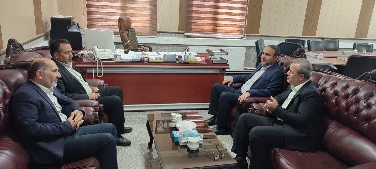 جلسه بررسی مشکل آب شرب روستای لاله کان