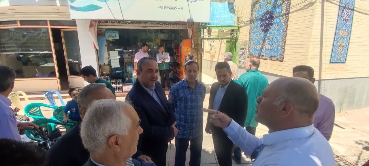 نصب گلدسته های مسجد امام حسن عسکری (ع)