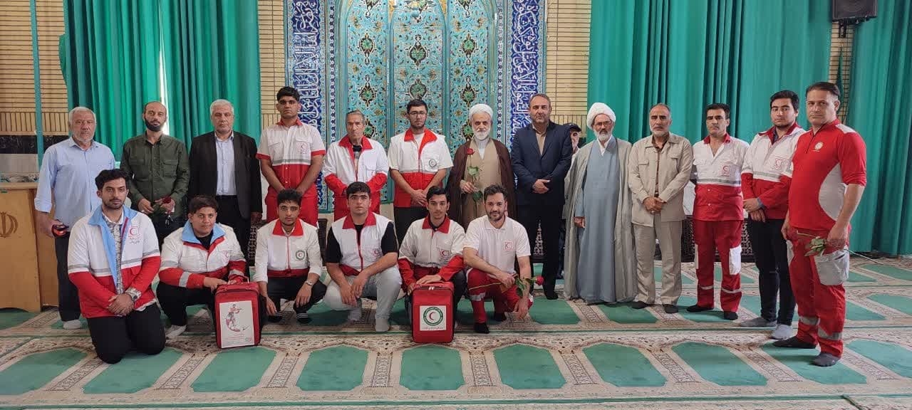 پرپایی میز خدمت جمعیت هلال احمر