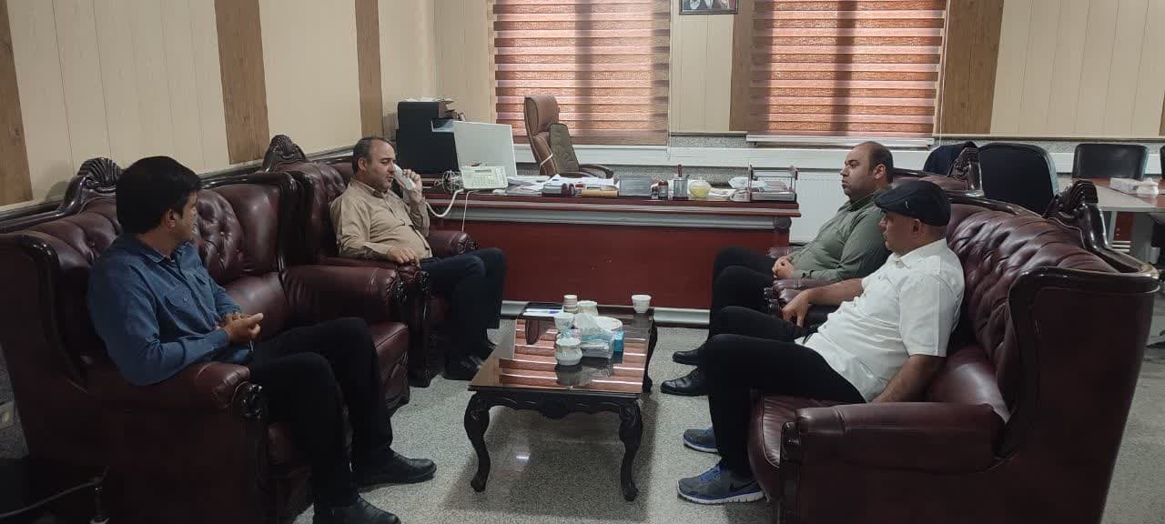 دیدار تعدادی از صاحبان صنایع با فرماندار