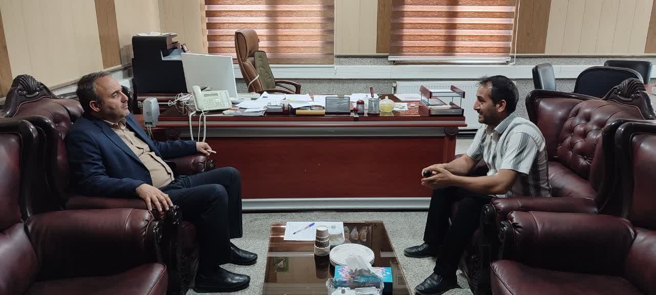 دیدار عضو شورای اسلامی روستای ورده با فرماندار