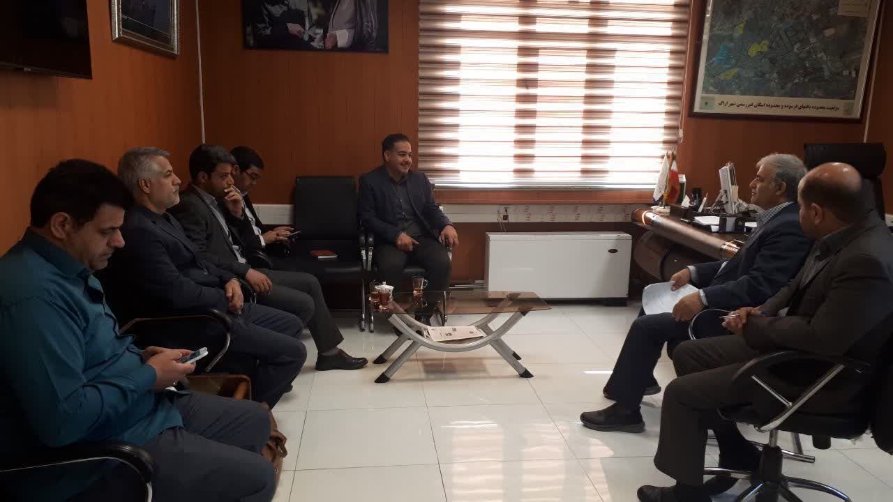 جلسه پیگیری مشکل جاده ورودی گاوخانه به ریاست دکتر حمیدی فرماندارشهرستان اراک