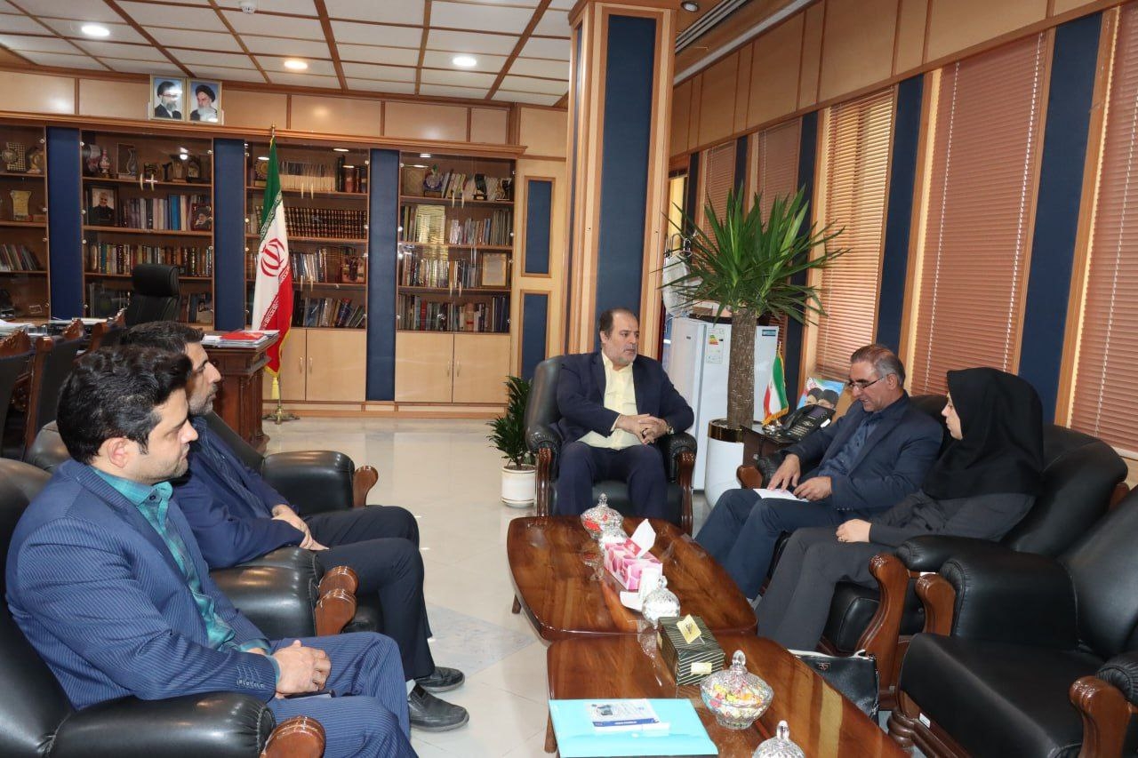 دیدار مدیر درمان تأمین اجتماعی استان مرکزی با معاون استاندار و فرماندار ساوه