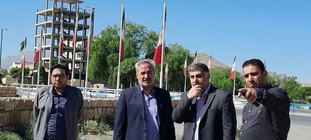 بازدید مهندس سلیمانی سرپرست دفتر امور شهری و شوراهای استانداری مرکزی از اجرای دیوار چینی رودخانه شاهین و فیروز آباد