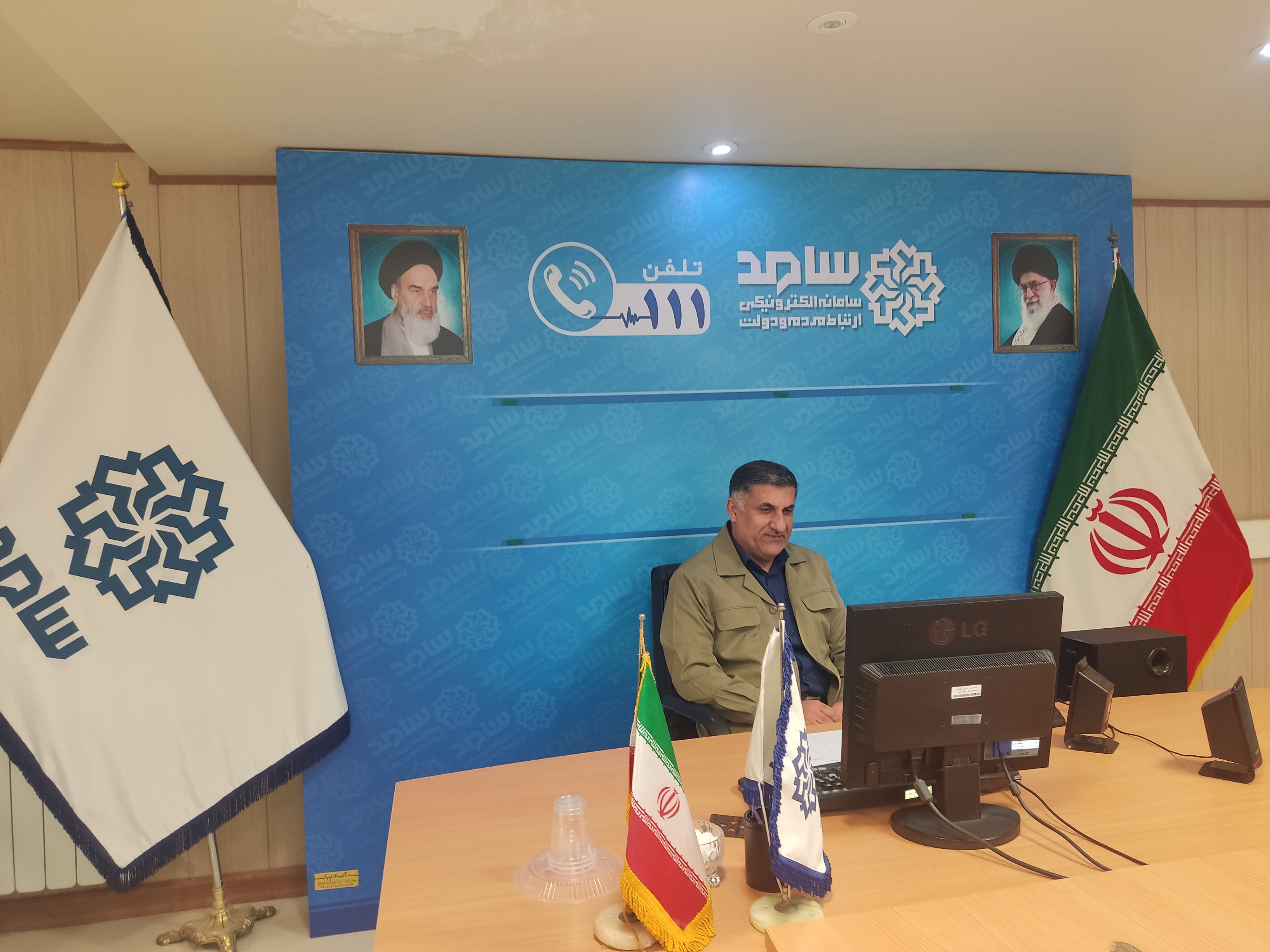 پاسخگویی سرپرست دفتر امور شهری استانداری مرکزی در مرکز سامد