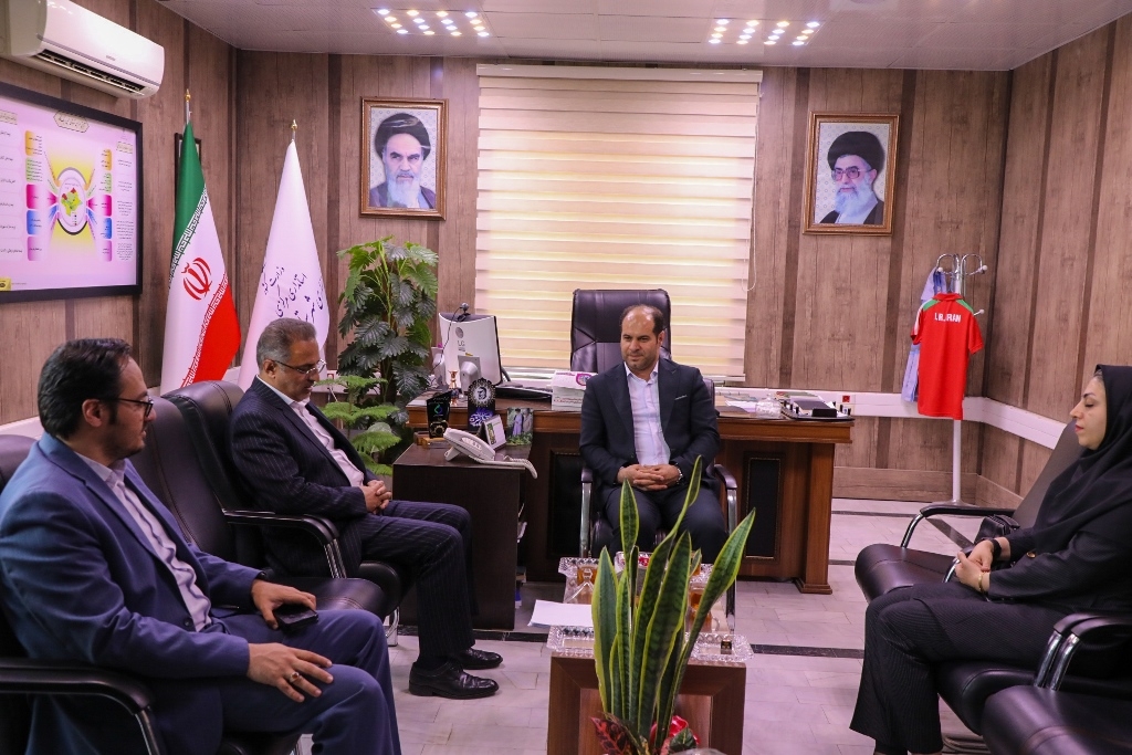 نشست سرپرست اداره کل تعاون ، کار و رفاه اجتماعی استان با فرماندار شهرستان خمین برگزار شد