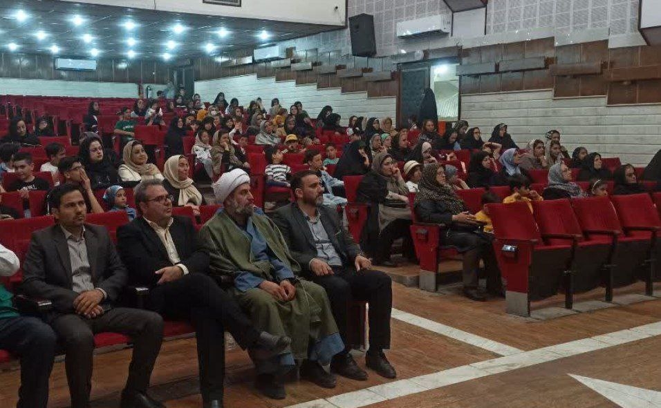 برگزاری همایش "مادرانه" در محلات