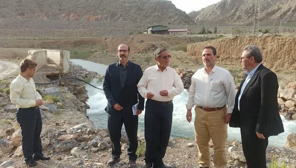 بازدید و نظارت بر روند رهاسازی حقابه زیست محیطی قمرود از سد کوچری.