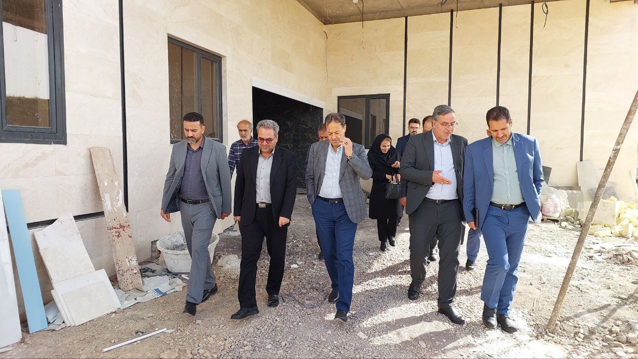 بازدید از پروژه‌ی درحال احداث درمانگاه جدید تامین اجتماع