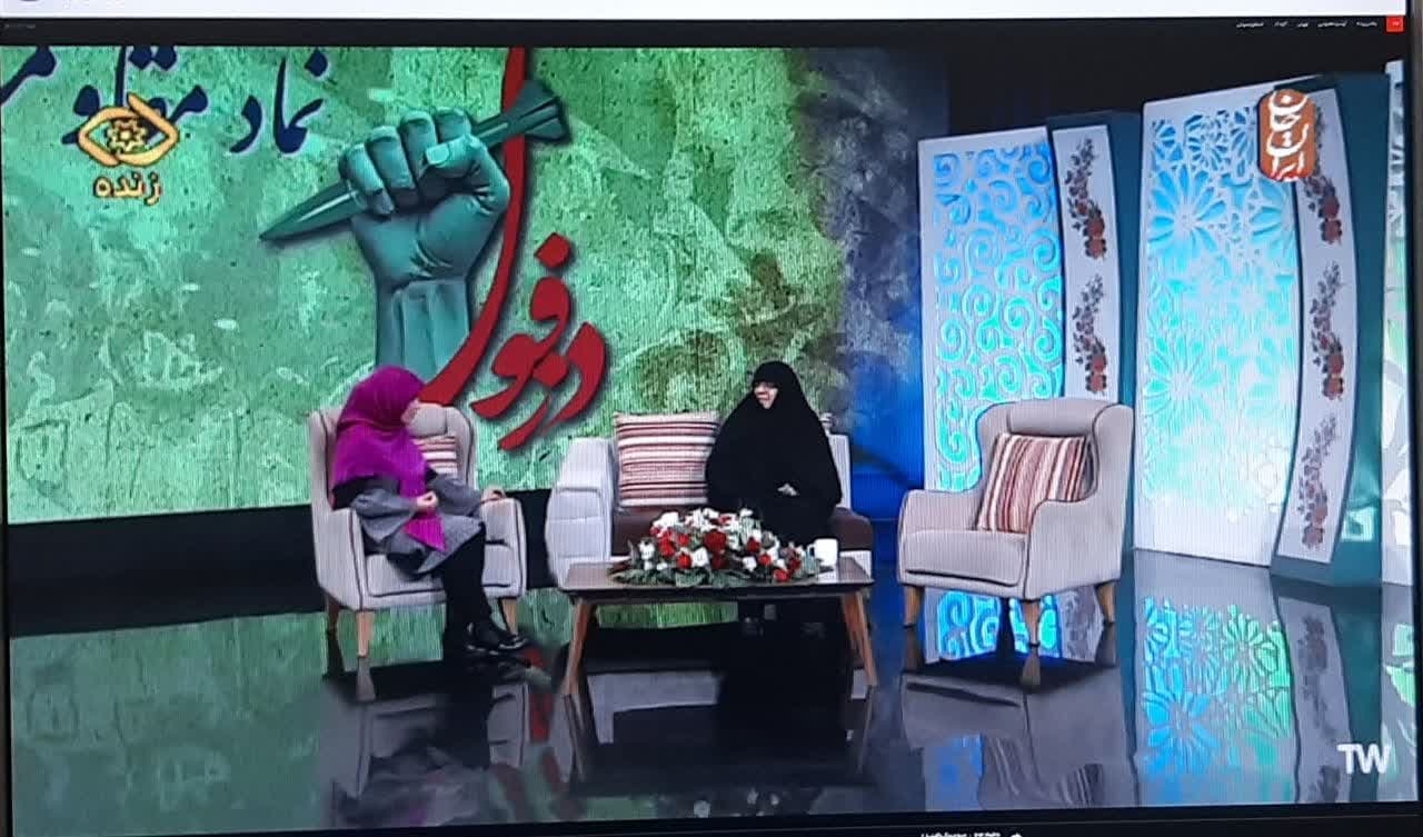 حضور مفتح زاده مدیرکل امور زنان وخانواده استانداری مرکزی در برنامه تلویزیونی صبح و زندگی شبکه آفتاب به مناسبت سوم خرداد ،سالروز آزاد سازی خرم شهر، چهارم خرداد روز دزفول به عنوان نماد مقاومت در دوران جنگ تحمیلی ، همچنین هفته خوزستان .
مفتح زاده که از بانوان فعال دوران دفاع مقدس است در این برنامه زنده به بیان و روایت رشادت های بانوان خوزستانی بویژه زنان دزفولی در آن دوران پرداختند .

دوشنبه ۵اردیبهشت ۱۴۰۴