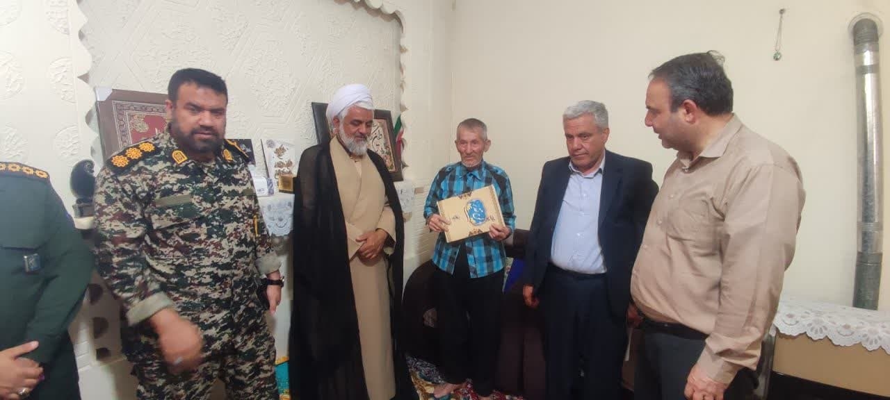 دیدار با خانواده معظم  شهید کاظم محمدی