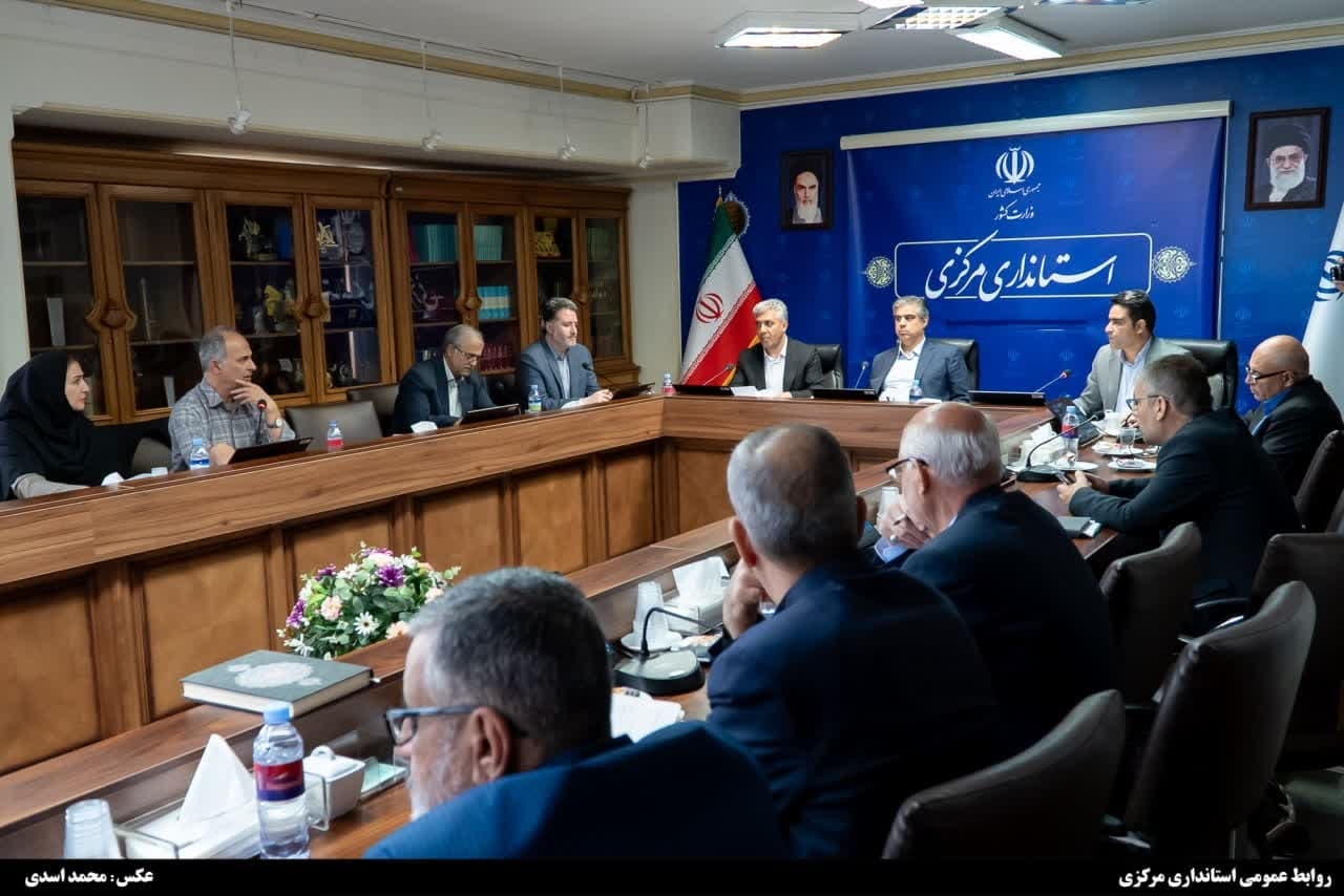 استاندار مرکزی: عملکرد فرمانداران در توسعه فضاهای آموزشی ارزیابی می‌شود