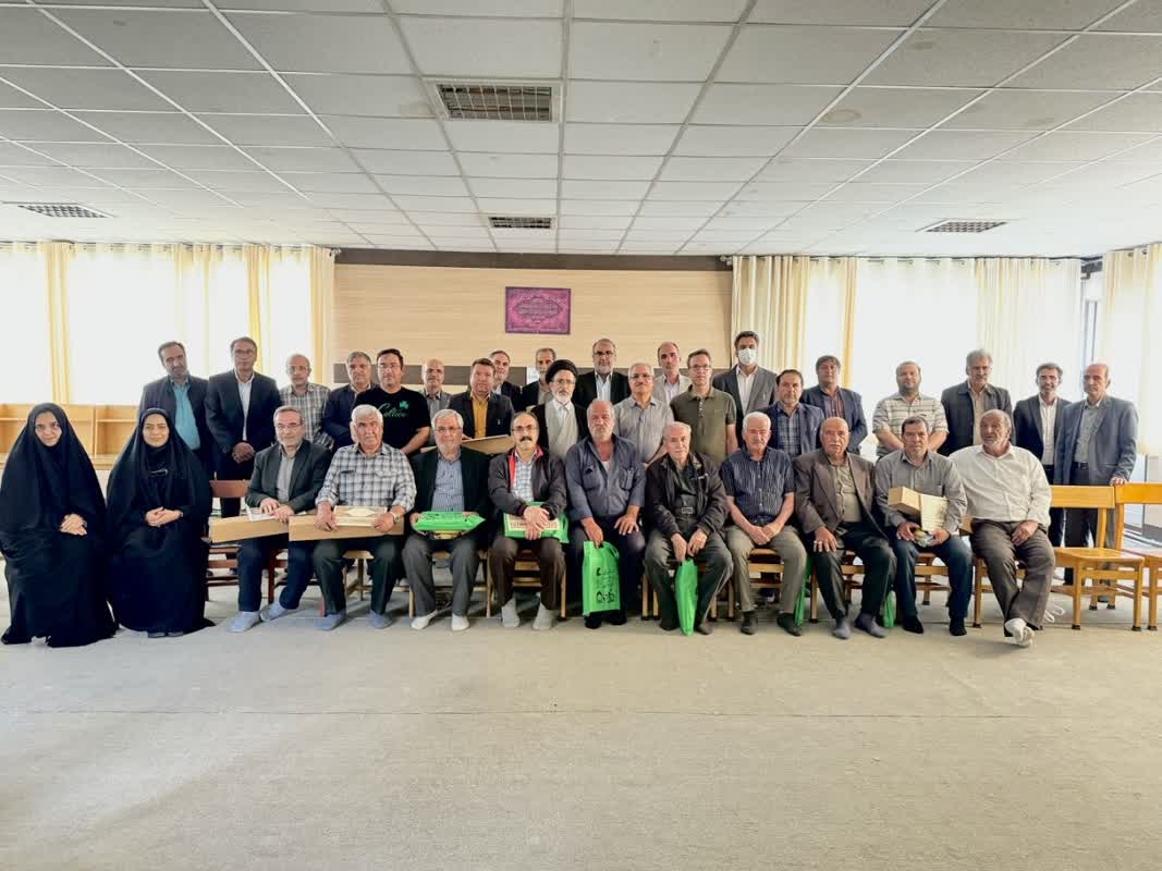 📂 آیین تجلیل از اهداکنندگان نسخه‌های خطی و اسناد تاریخی شهرستان آشتیان