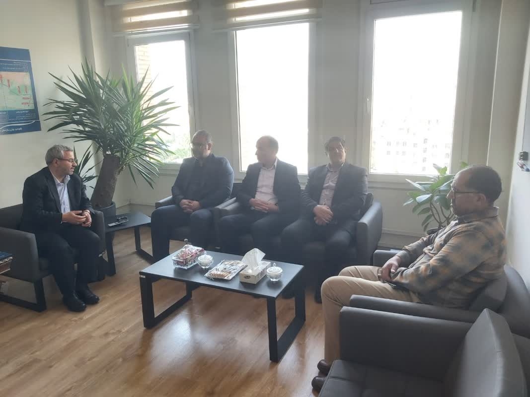 🟡 رایزنی جهت توسعه فضاهای فرهنگی در دیدار با رئیس هیئت‌مدیره شرکت راه‌آهن شهری تهران و حومه
