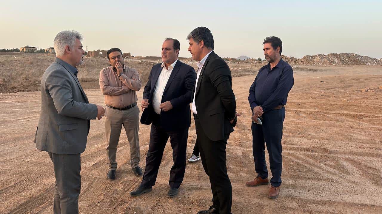 پایش پروژه‌های شهری با حضور میدانی فرماندار ویژه شهرستان ساوه