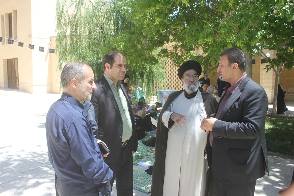 فرماندار از بیت حضرت امام (ره) در خمین بازدید کرد