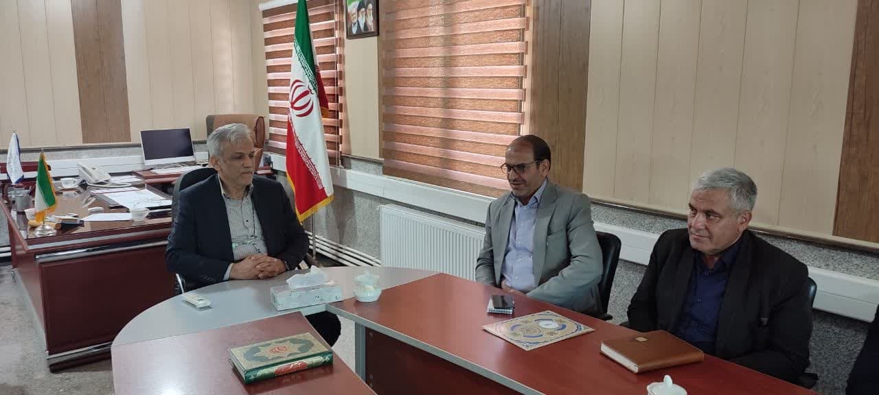 دیدار مدیرکل بنیاد شهید استان مرکزی با سرپرست فرمانداری زرندیه