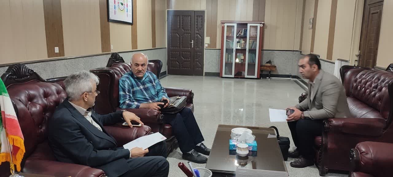 دیدار سرپرست فرمانداری زرندیه با صاحبان صنایع شهرستان