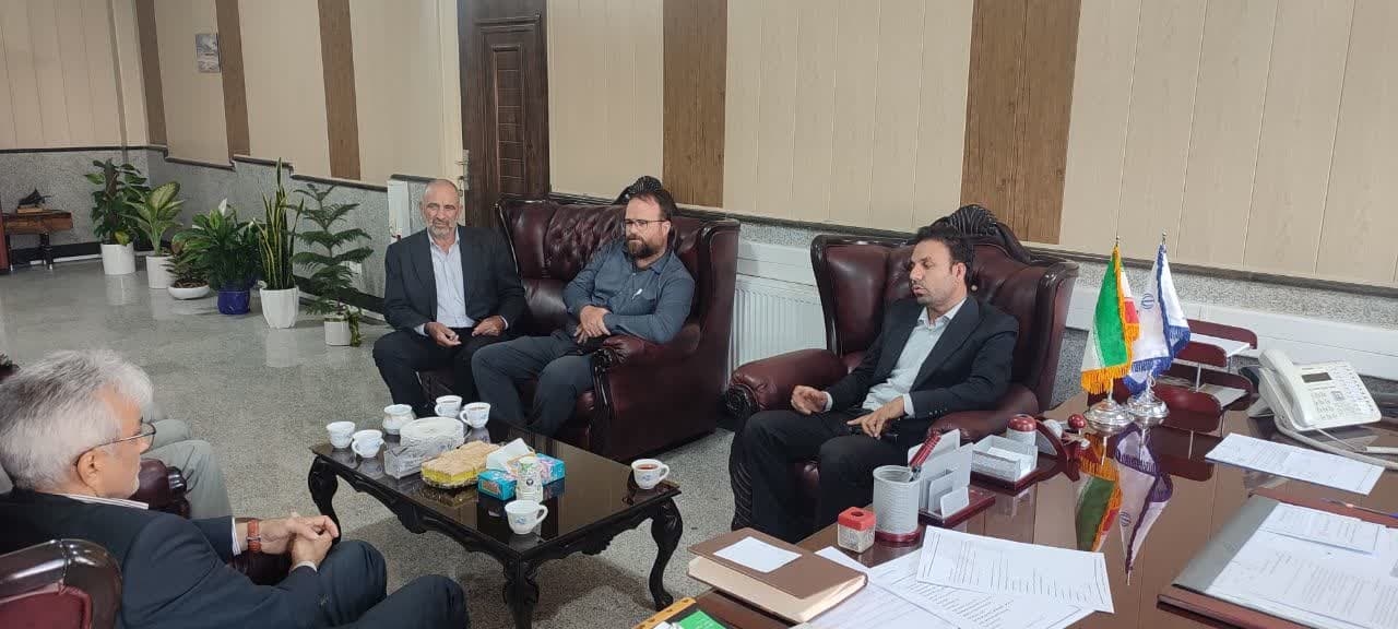 دیدار سرپرست بخشداری و اعضای شورای بخش خرقان با سرپرست فرمانداری زرندیه